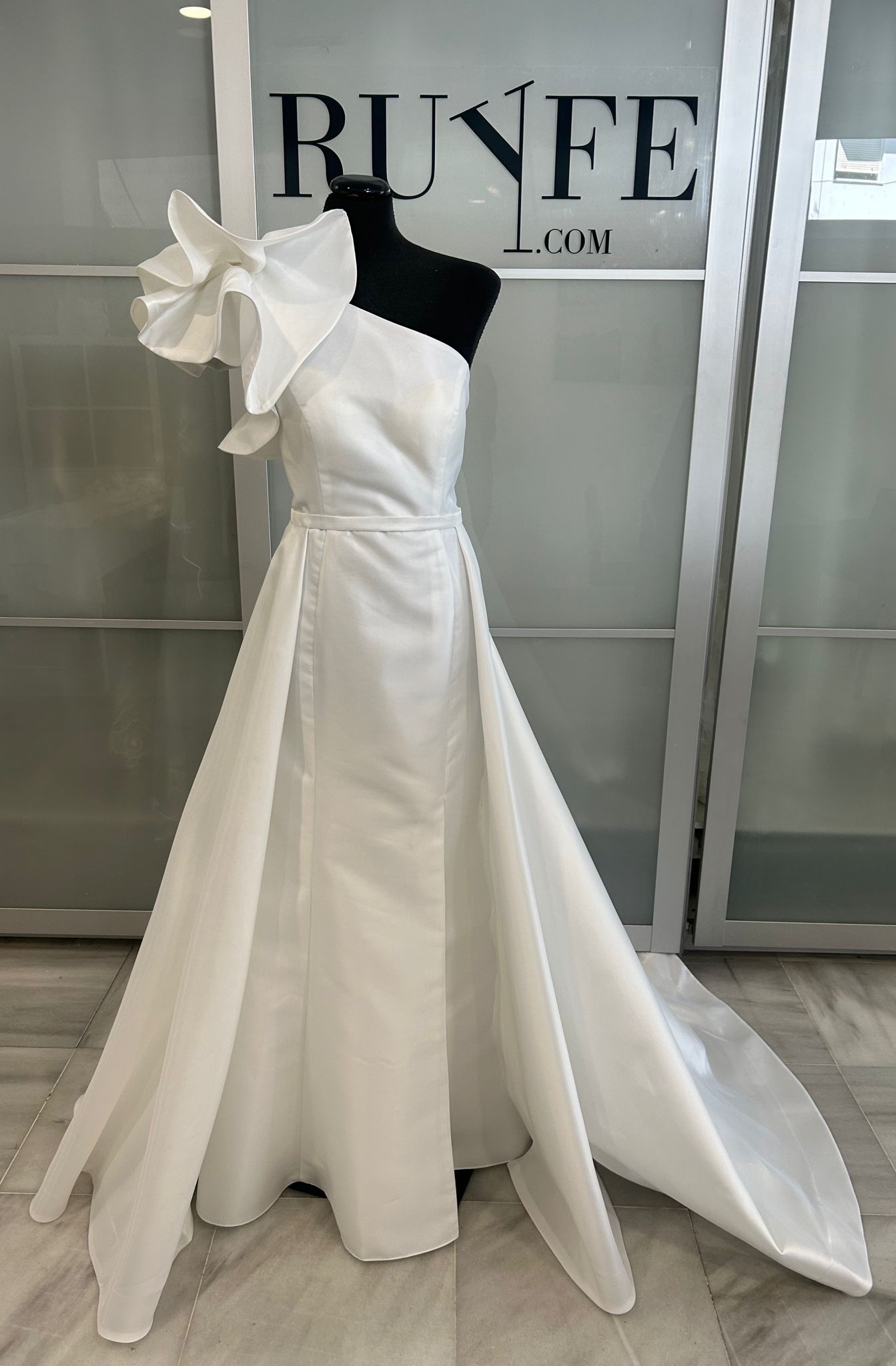 Ruyfe |Vestidos de Novia |CIVIL |